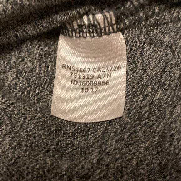 PINK Victoria Secret everyday long sleeve T shirt gray XS Hawaiian flowers - Picture 6 of 10